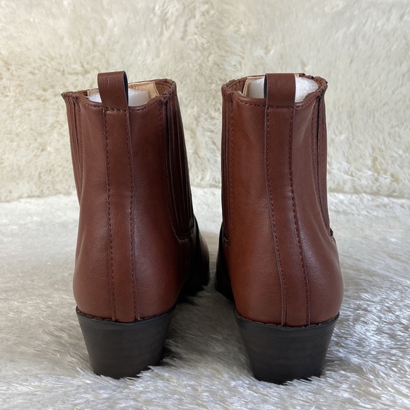 NEW| CHASE AND CHLOE Chelsea Western Boot - Picture 11 of 13